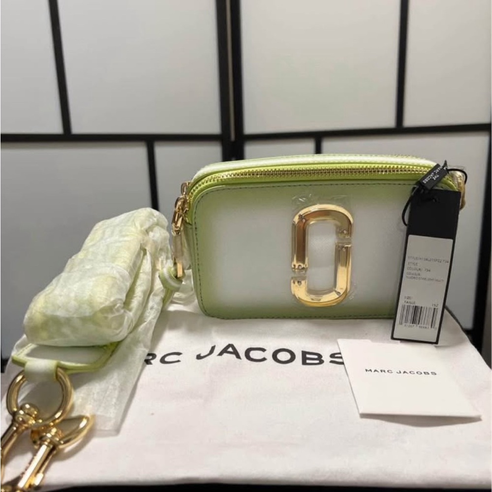 Marc Jacobs Snapshot